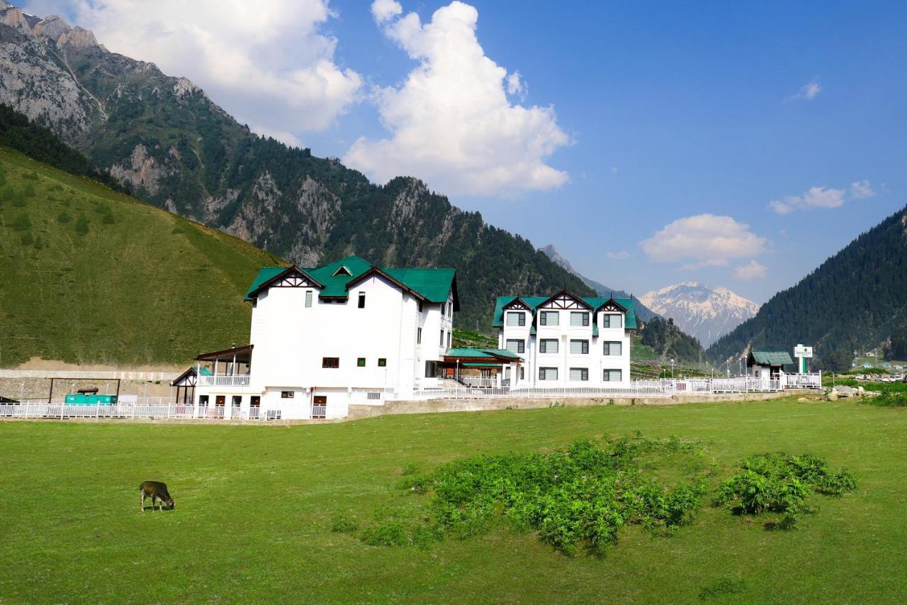 Lemon Tree Hotel, Sonamarg Exterior photo