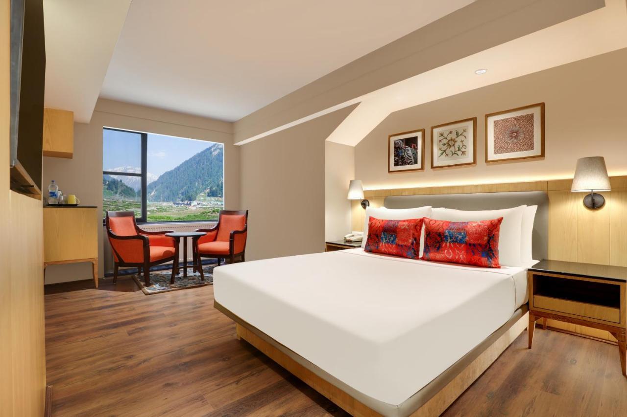 Lemon Tree Hotel, Sonamarg Exterior photo